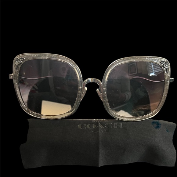 Coach sunglasses NWT - Picture 3 of 7